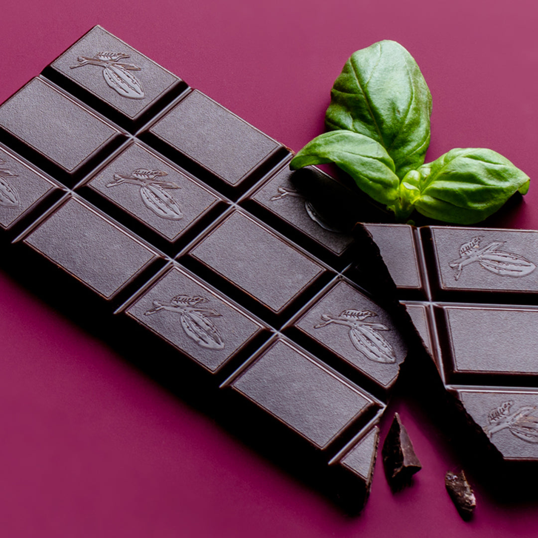 Heritage | Hazelnut Crepe 32% Milk Chocolate Bar – Le Belge